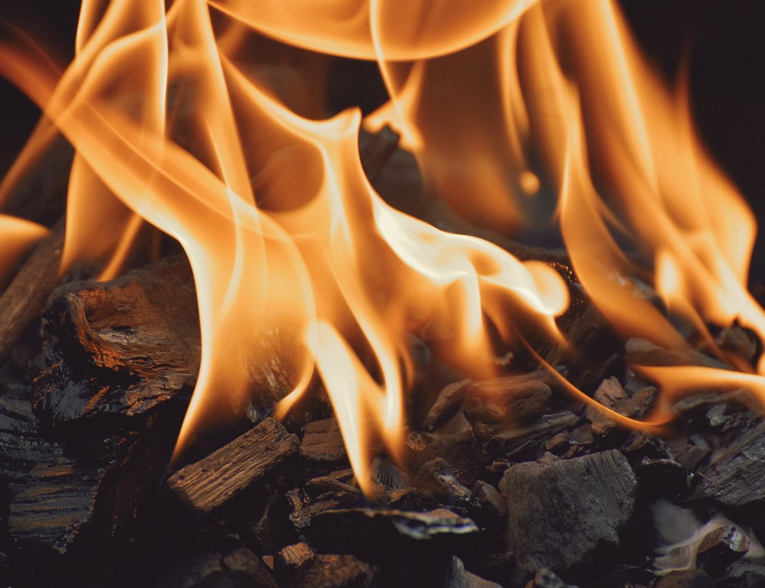 火災保険で雨樋や屋根を修理できる？保険適用を分かりやすく解説