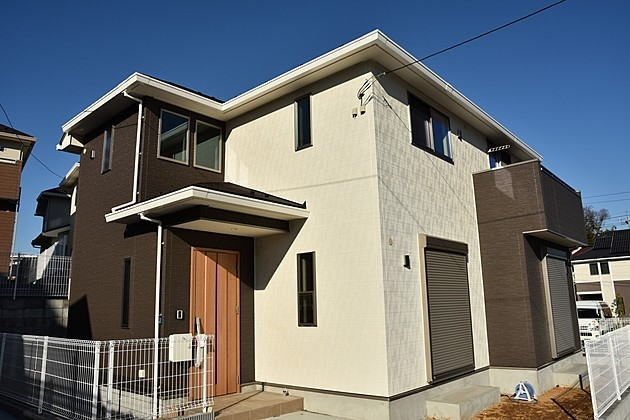 外壁塗装や屋根塗装のタイミングについて